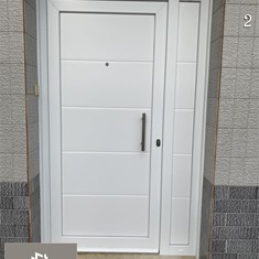Colocación puerta de entrada