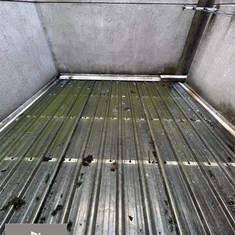 Sustitución y colocación de tejadillo para patio de luces
